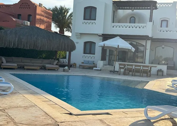 Luxury West Golf Villa
